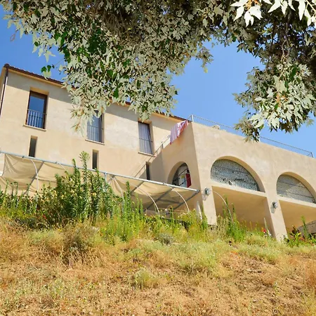 Stunning In Piana With Wifi Apartment